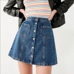 Blue rein A-Line denim mini, snap front, front pockets  Size: 11 Cotton Spandex
